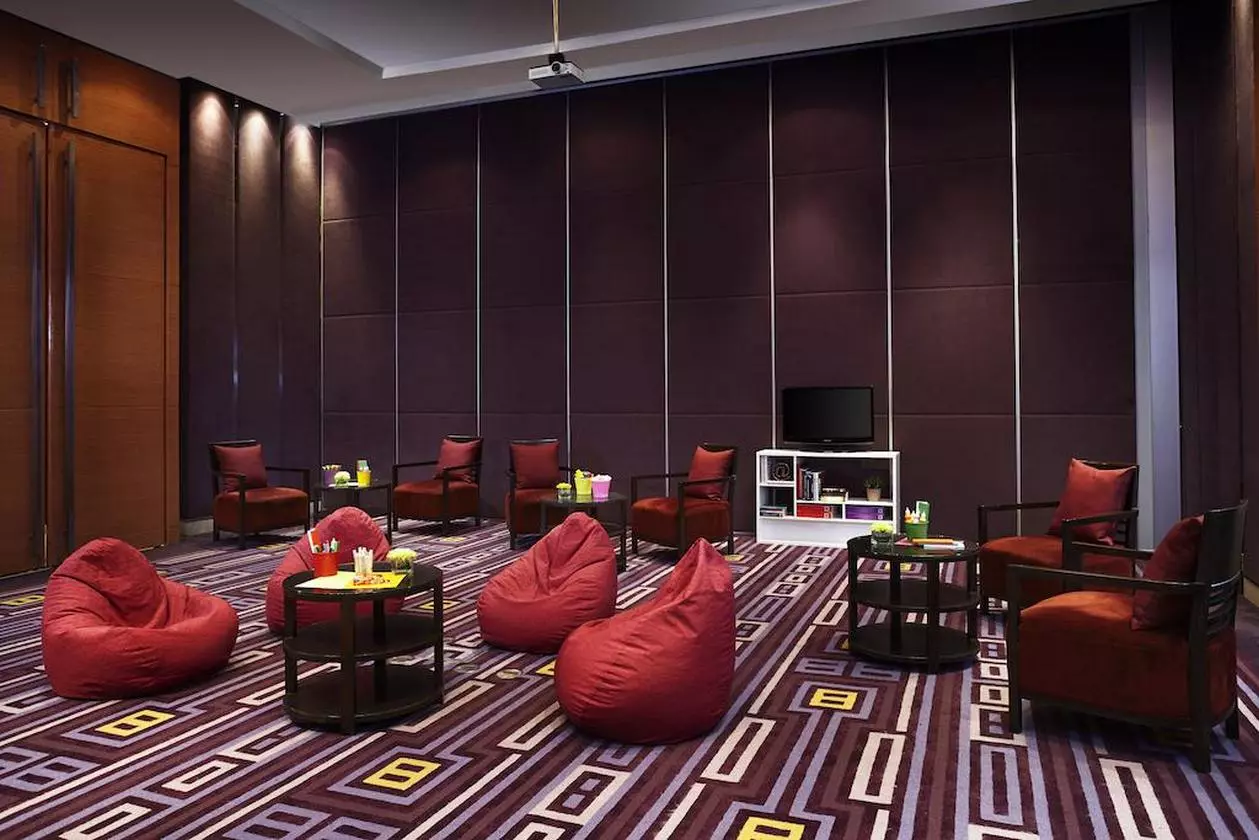 COURTYYARDBYMARRIOTT_SHABAVIZ (4).jpg